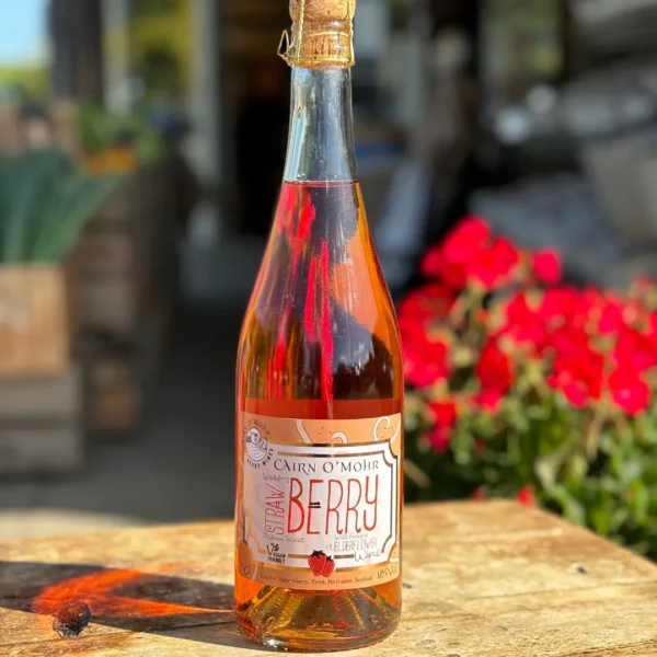 Cairn O Mohr Wine Strawberry